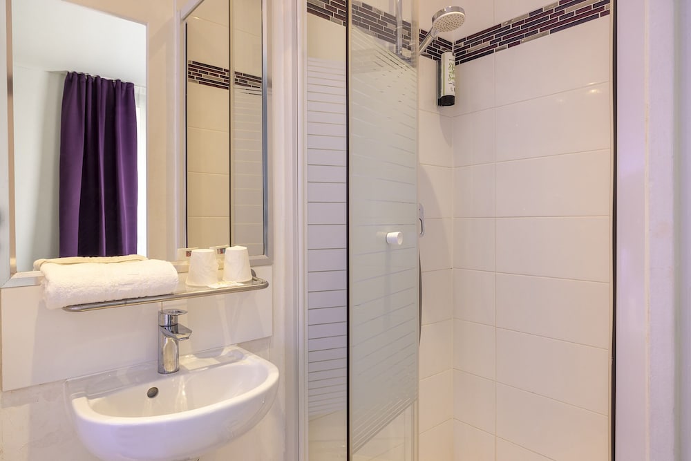 HOTEL PARIS LEGENDRE 44/51