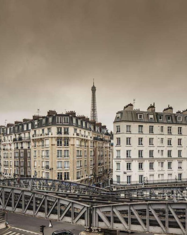 Hotel Eiffel Petit Louvre 2/63