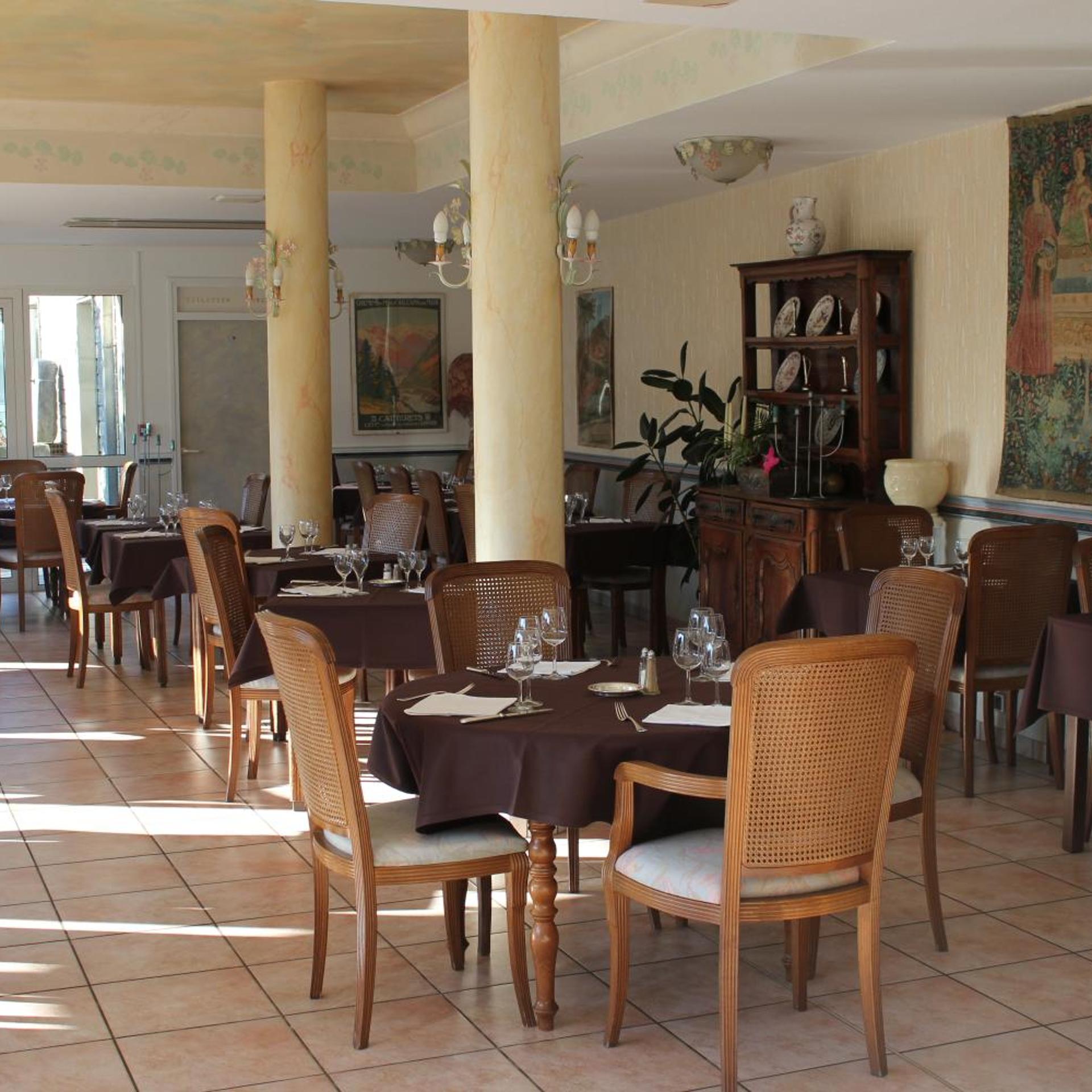 HOTEL LES CIMES 16/24