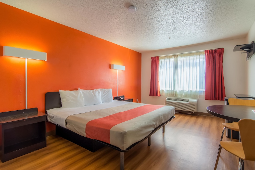 Motel6 Dallas, TX - North - Richardson 23/55