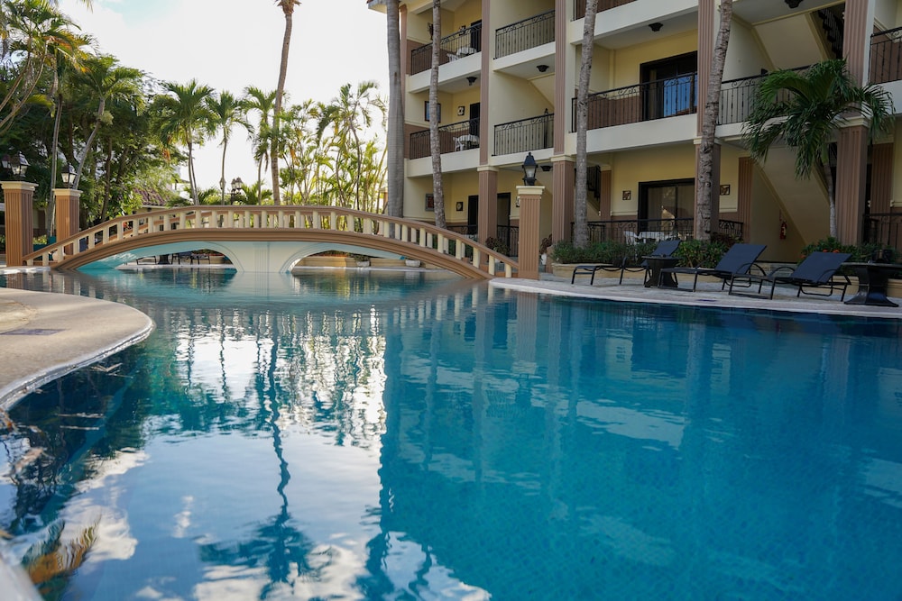 Seranta Brisas de Bavaro Ex the Mt Hotel 4/50