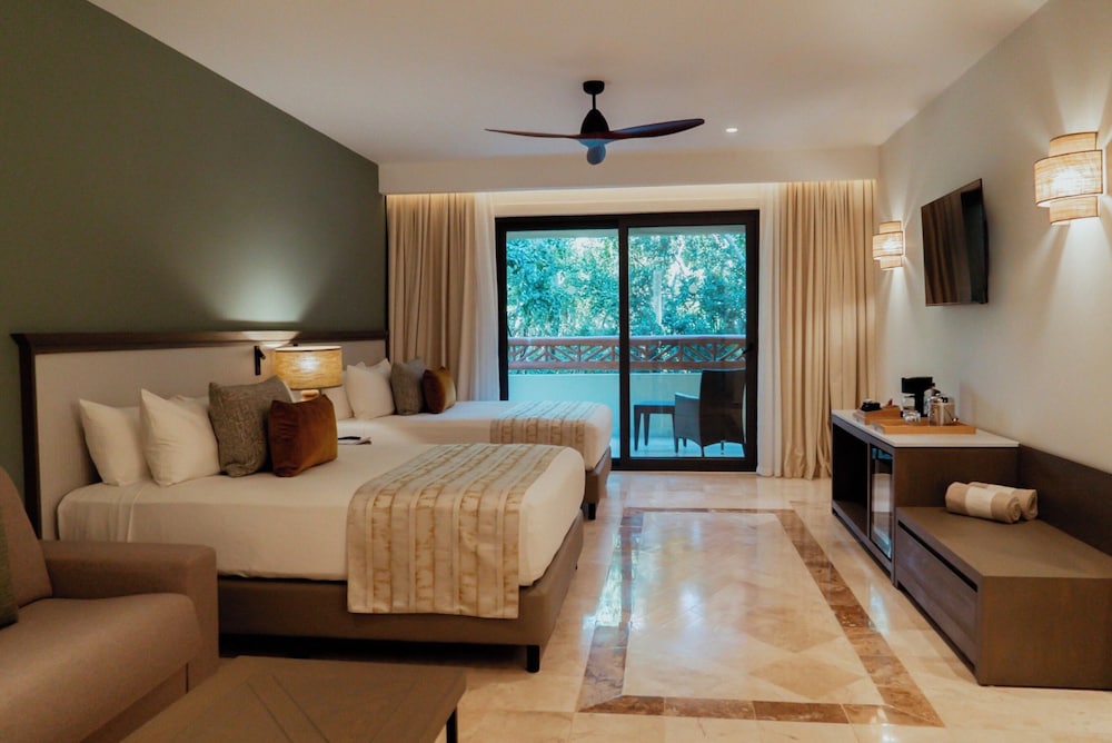 Junior Suite, Privilege, 2 Double Beds