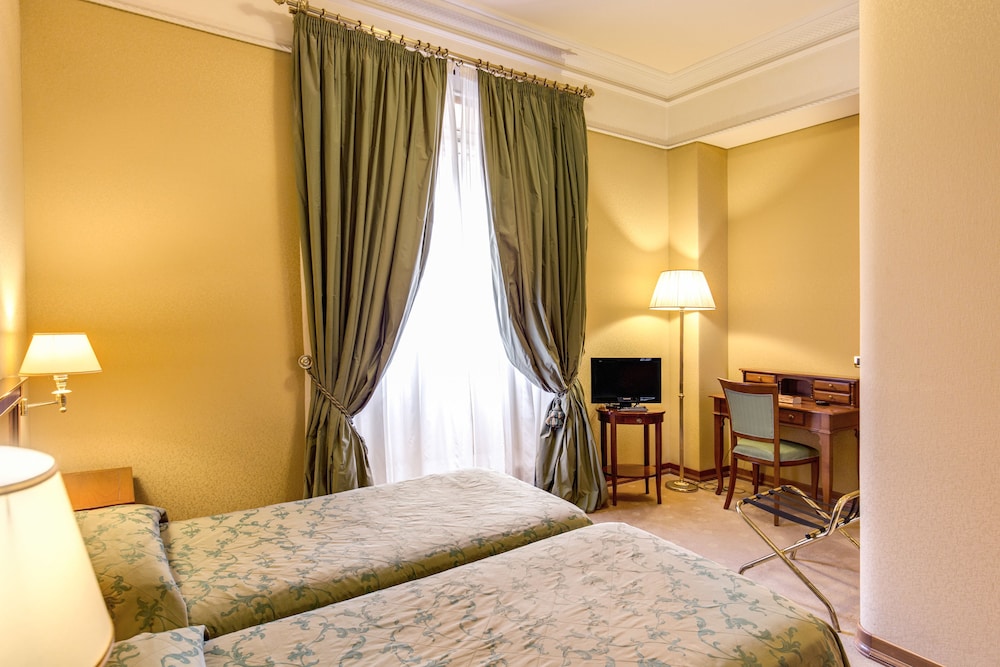 Hotel Oceania 19/63