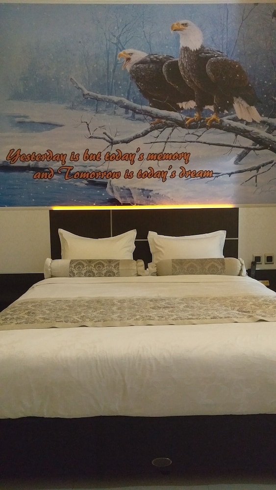 Malang City Boulevard Homestay And Resto 29/55