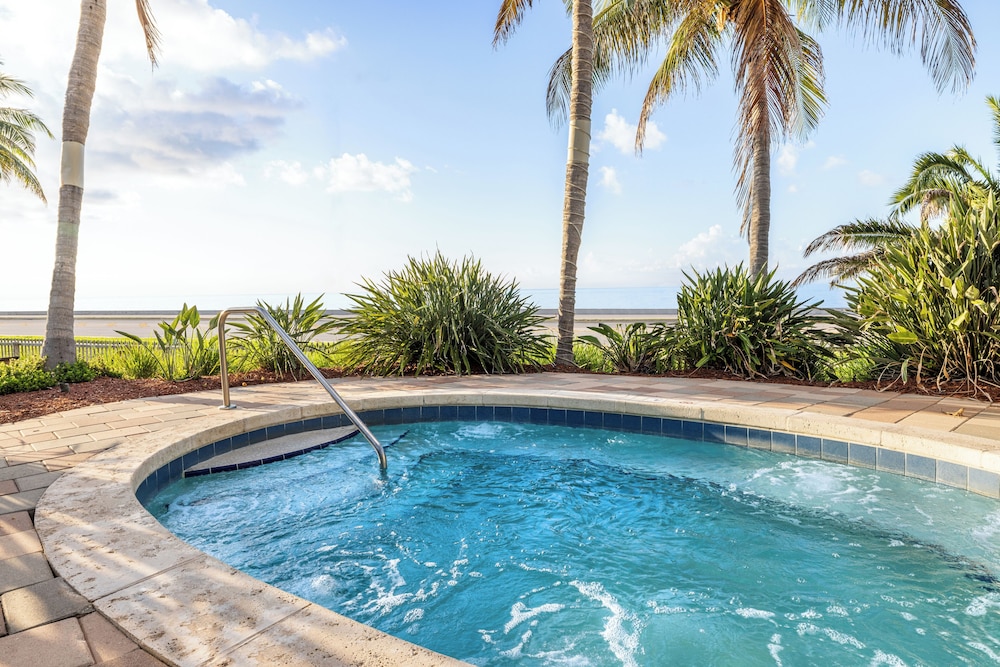 Hyatt Vacation Club at Windward Pointe 56/58