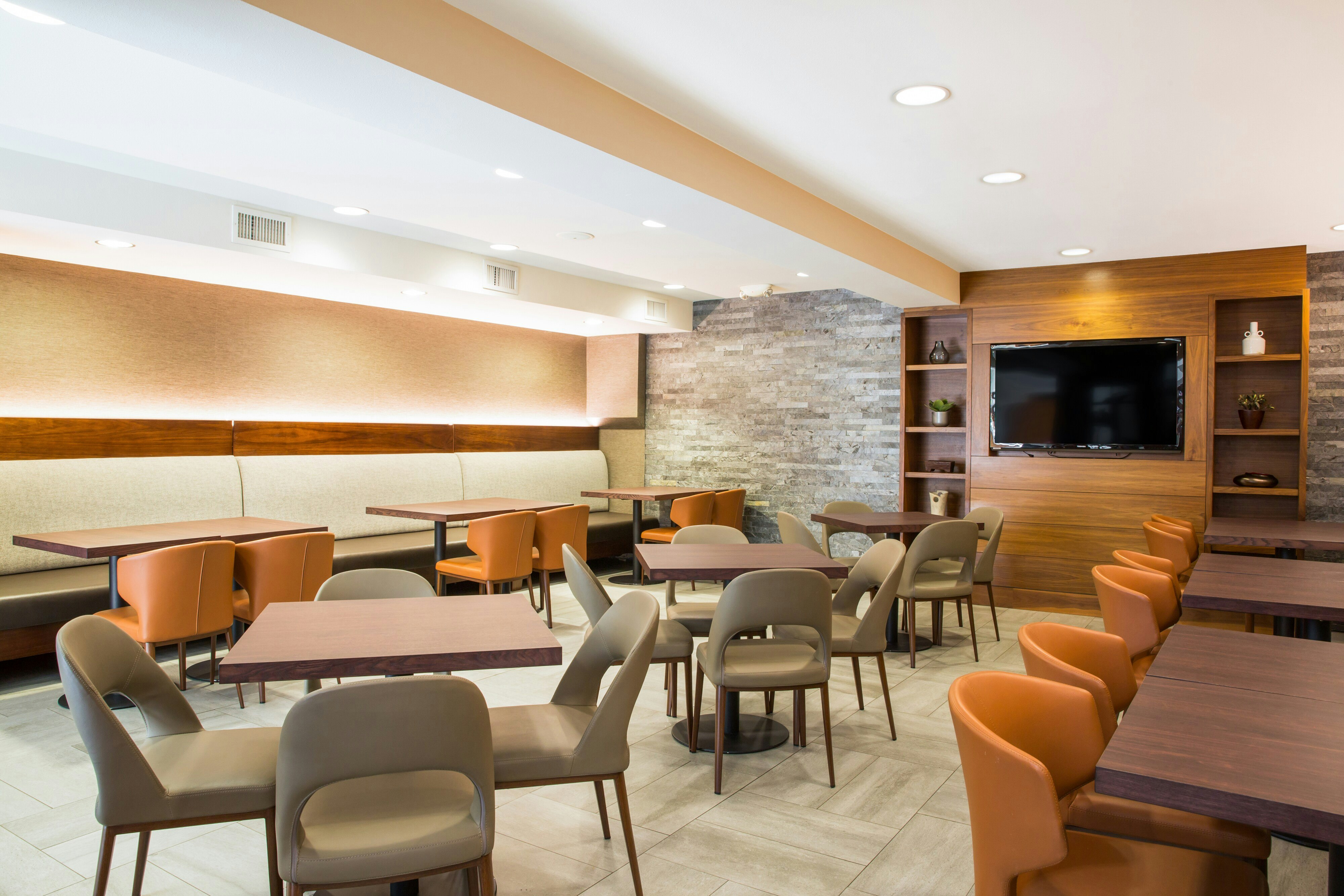 Four Points By Sheraton Downtown Seattle Center 6/8