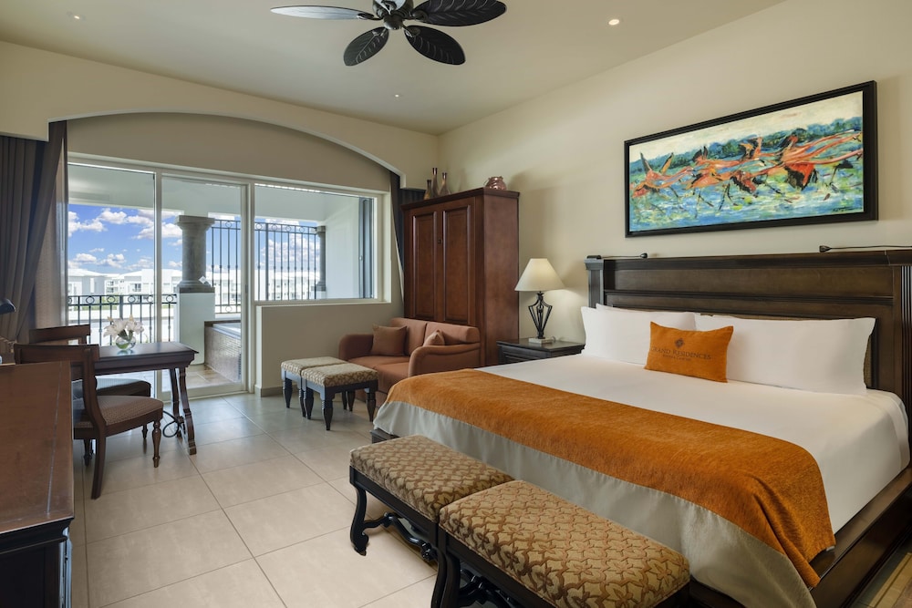 Grand Residences Riviera Cancun All Inclusive 10/70