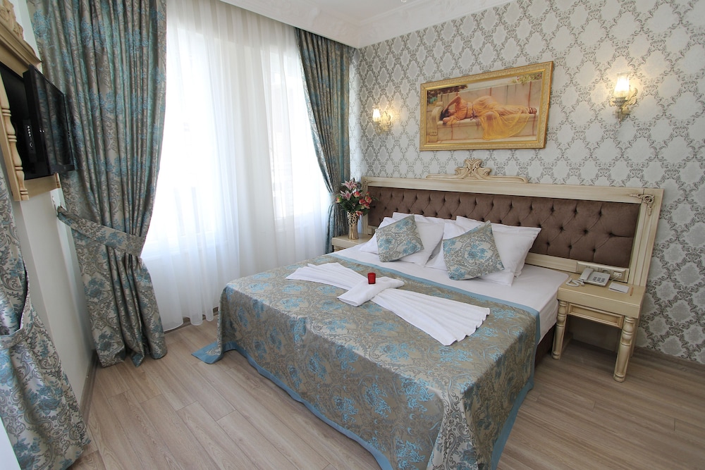 STANDARD, DOUBLE OR TWIN BED