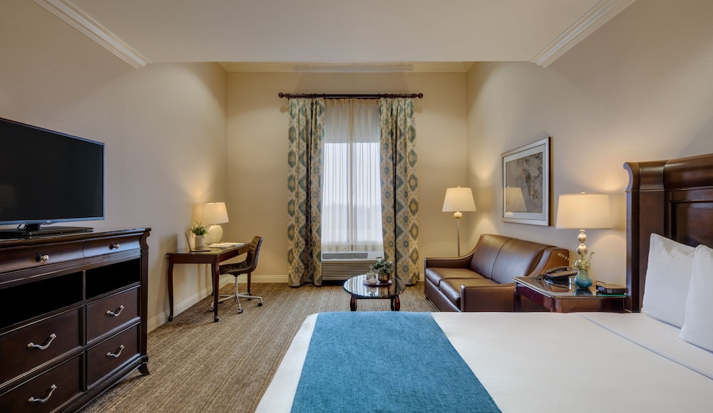 Ayres Hotel Fountain Valley 12/49