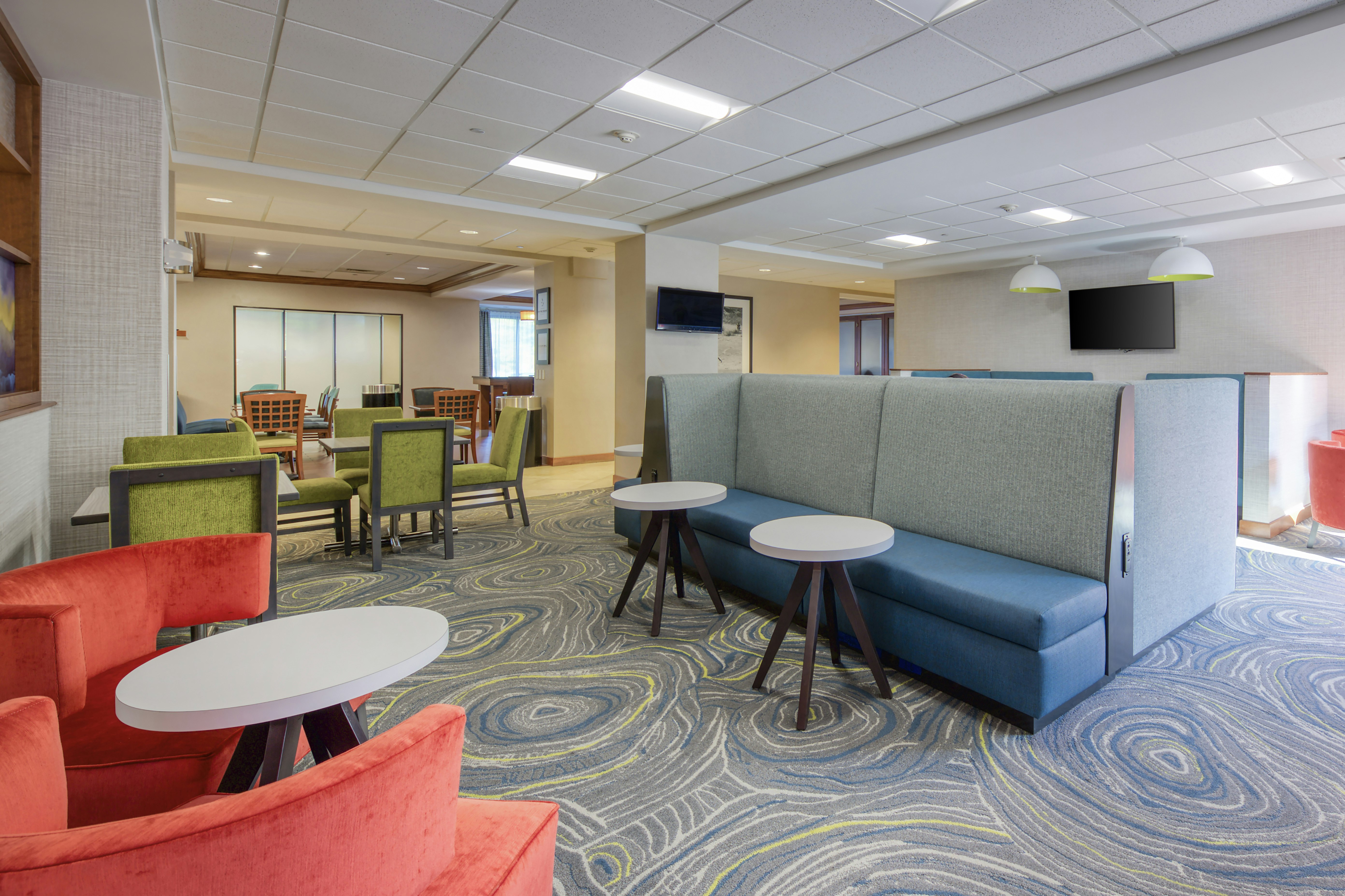 Hampton Inn Wilmington - University Area/Smith Creek Station 37/72