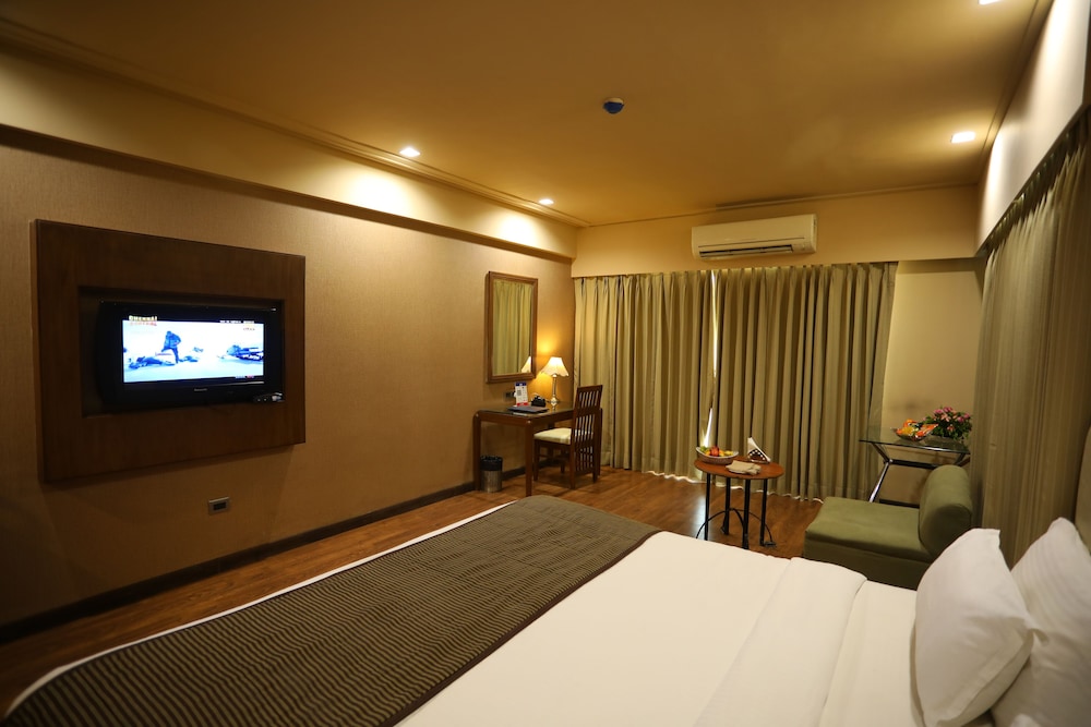 Renest Gandhidham 13/25