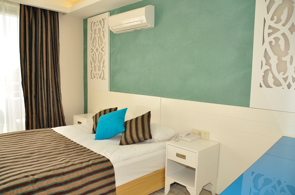 STANDARD, DOUBLE BED, BALCONY