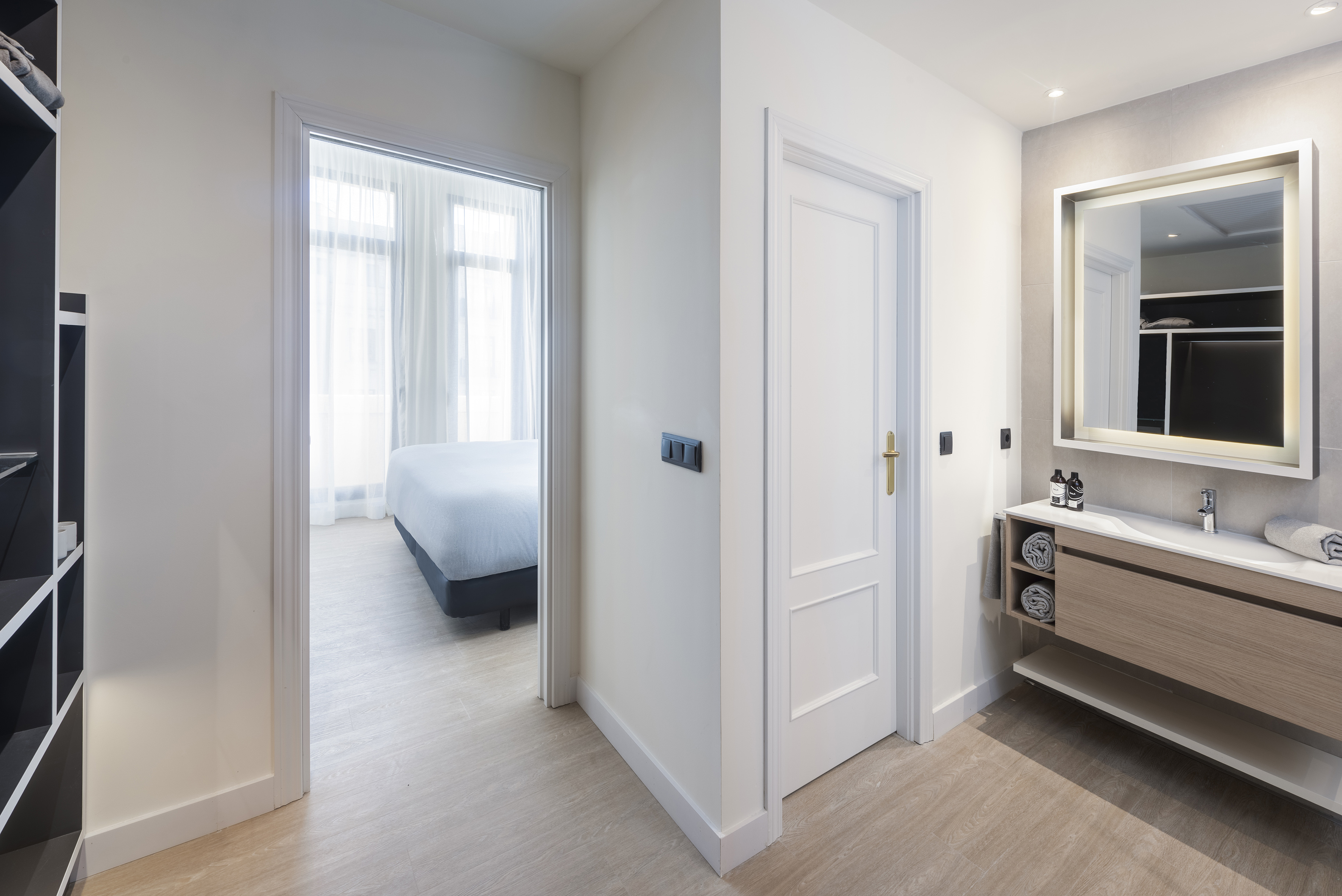 Connecting, Town House، INNSIDE by Meliá Madrid Gran Vía 4/4
