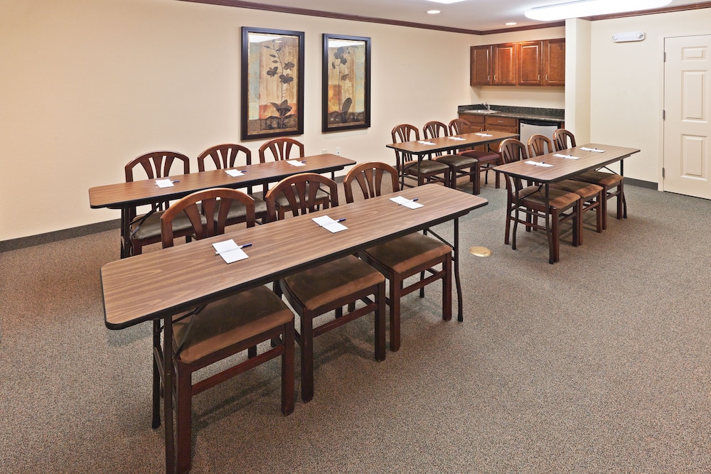 Candlewood Suites Wichita Falls At Maurine Street 39/45