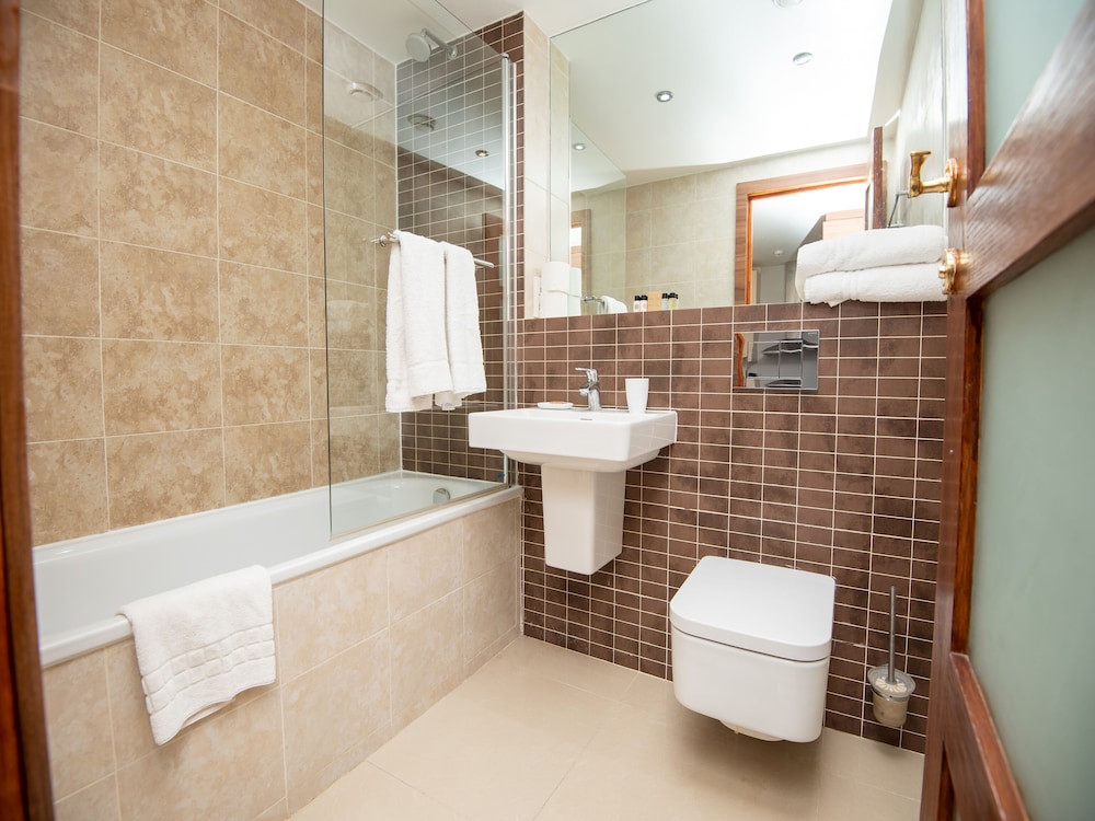 Livin Serviced Apartments 63/68