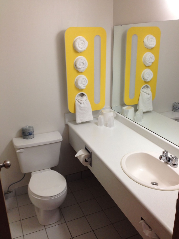 Motel6 Regina, SK 60/62