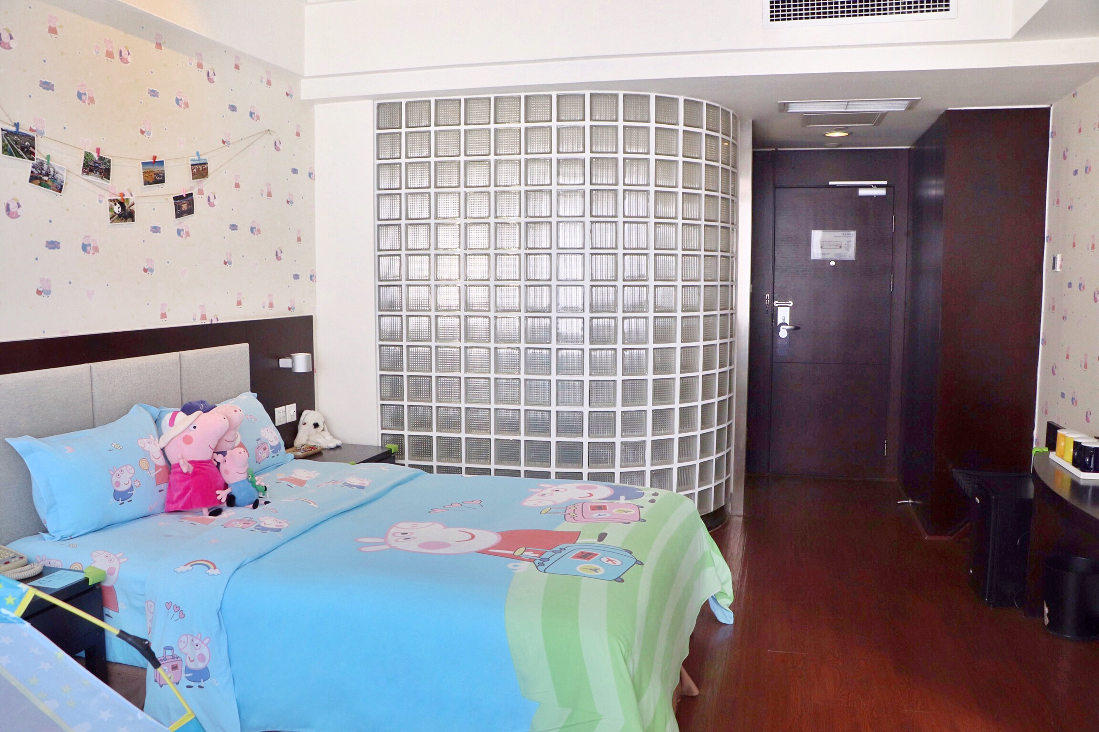 HOLIDAY INN EXPRESS CHENGDU WUHOU 14/48