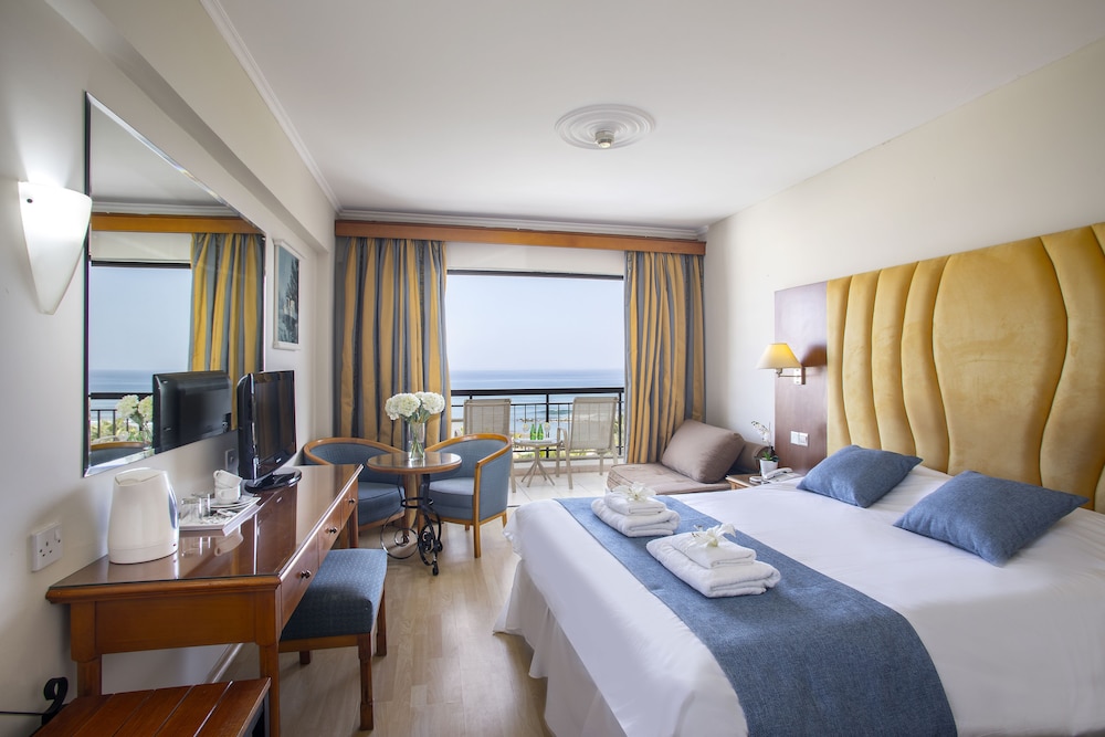 Tsokkos Anastasia Beach Hotel 8/50