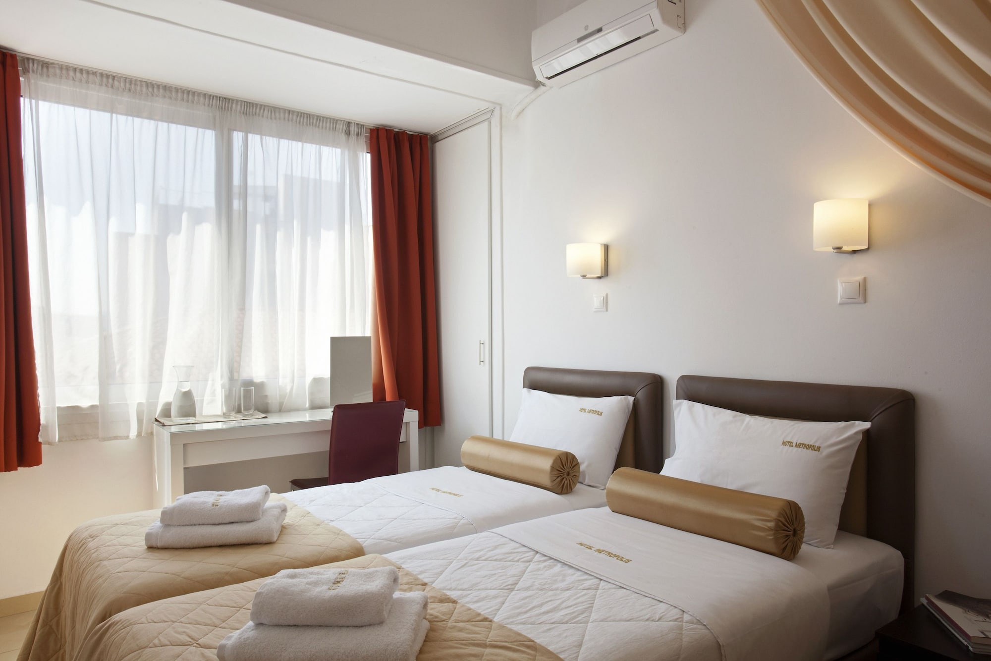 STANDARD, DOUBLE OR TWIN BED