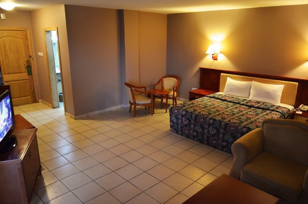 Mensvic Grand Hotel 24/53