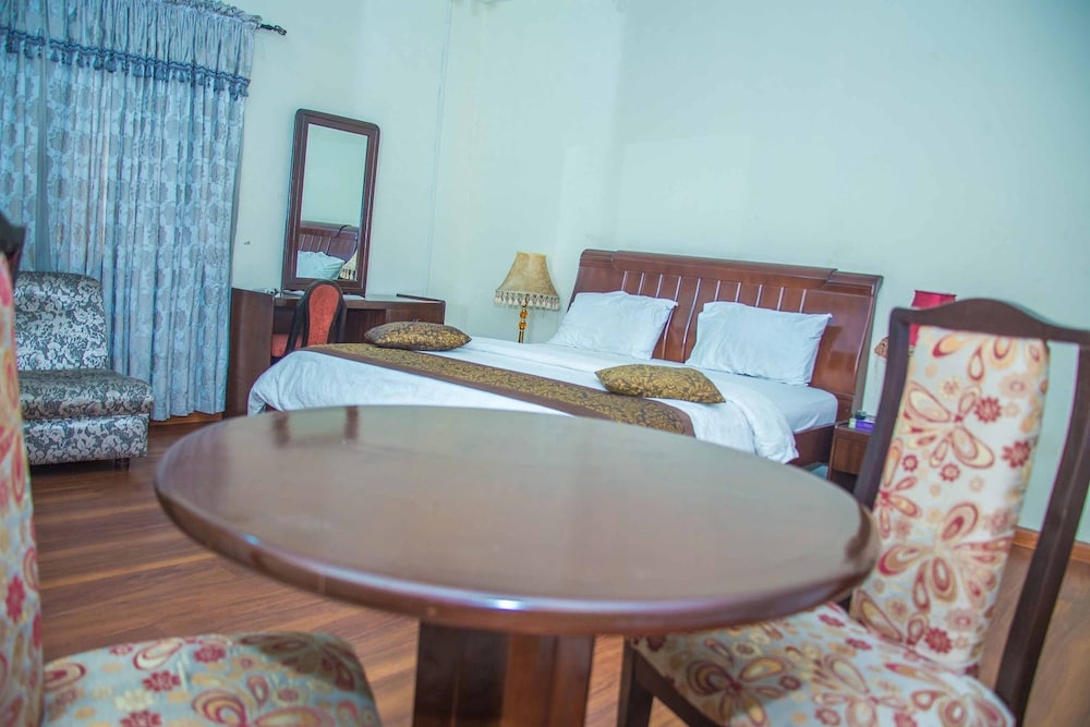 Muriela Hotels 17/45