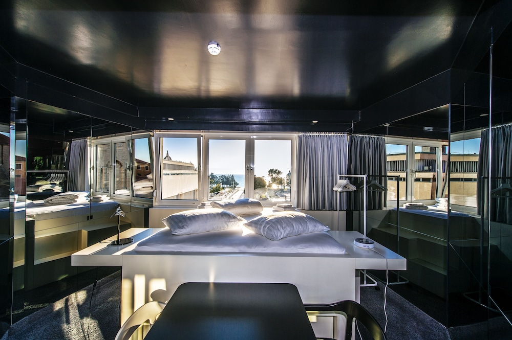Boutique Hostel Forum 57/71