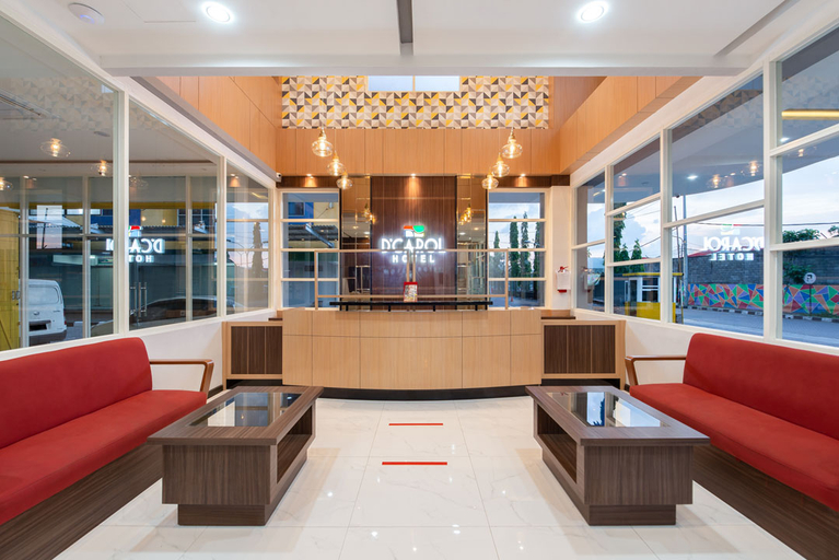 D Carol Hotel Surabaya 4/11