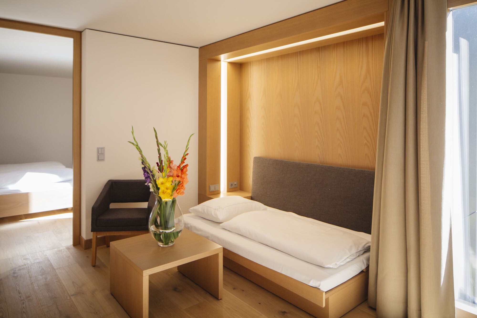 1 BEDROOM, JUNIOR SUITE