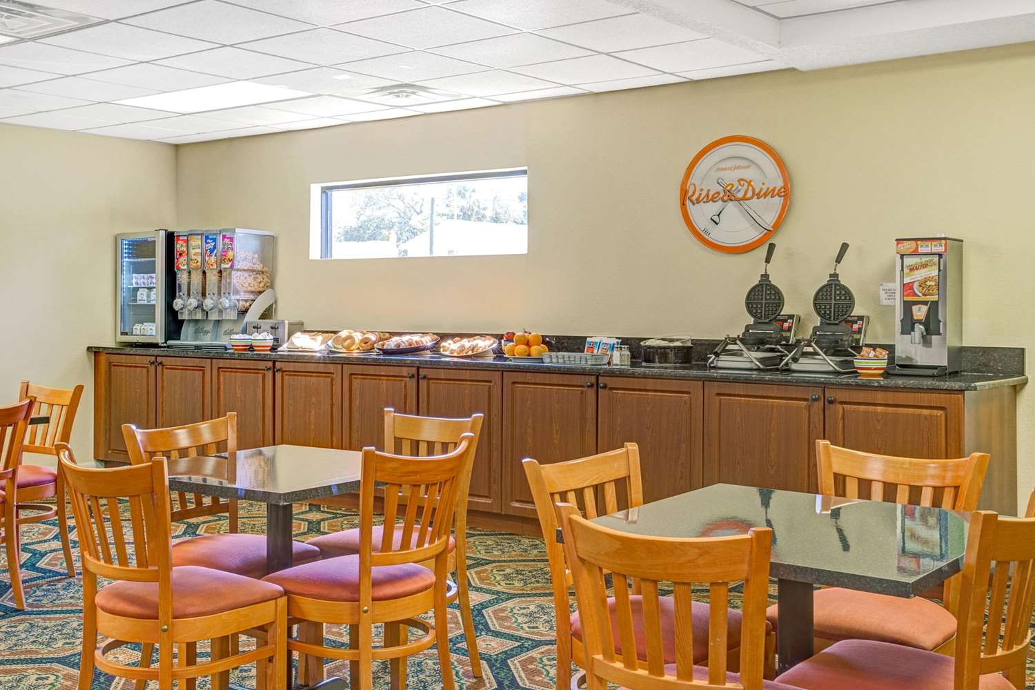 Hotel South Tampa and Suites 30/35