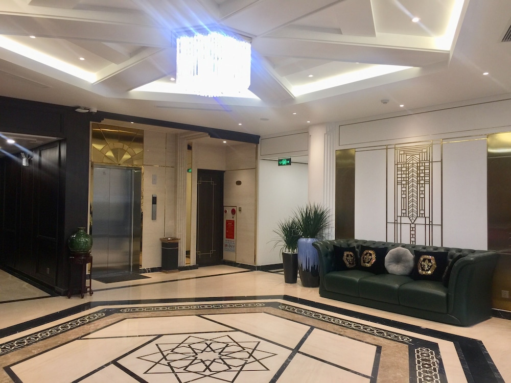 Hotel Du Monde Art 7/49