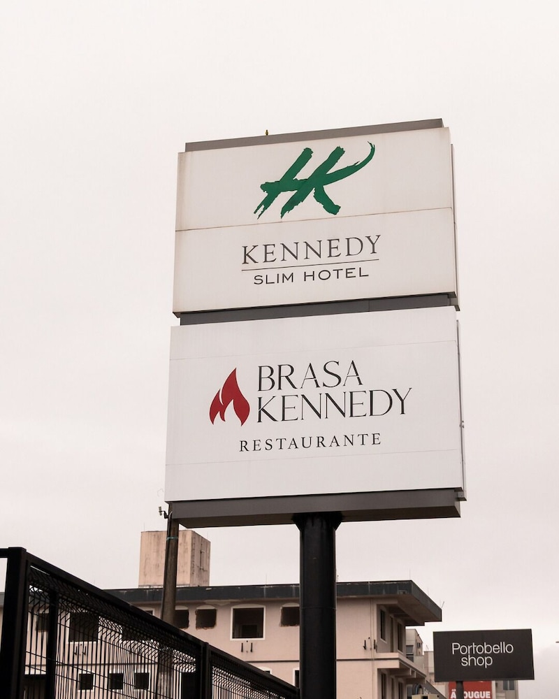 KENNEDY SLIM HOTEL 4/63