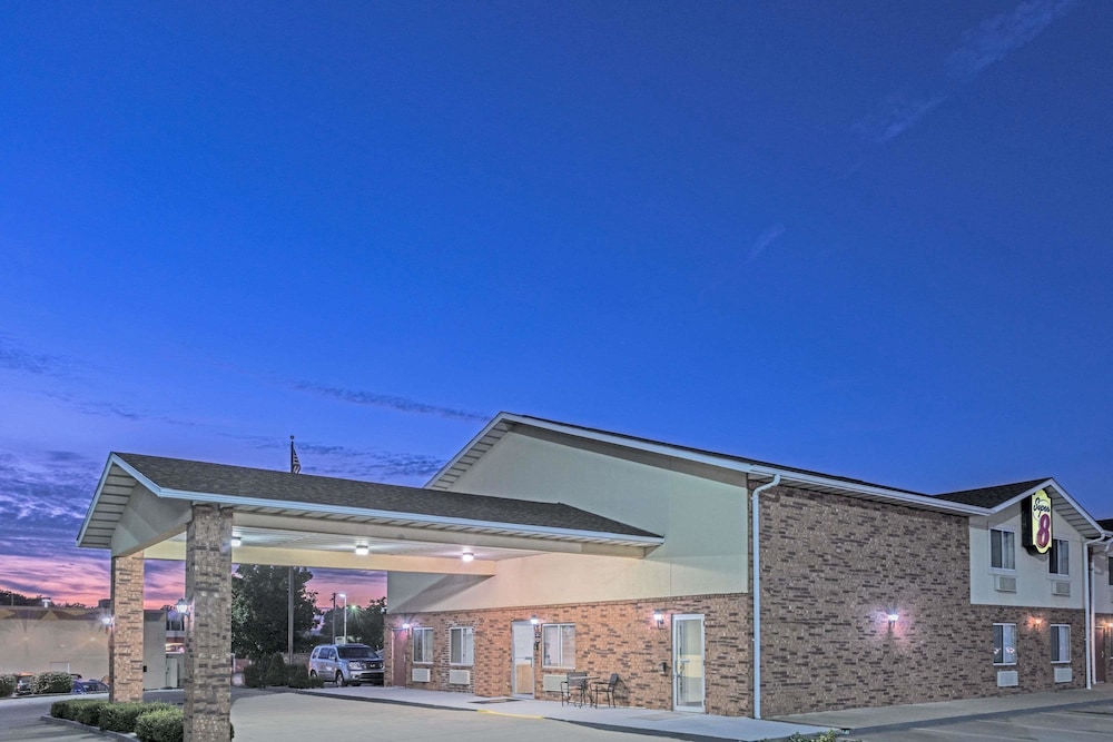 Super 8 By Wyndham Potosi 2/29