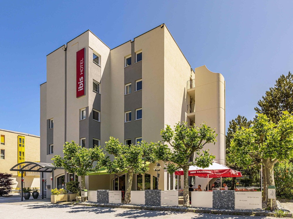 Ibis Sion 3/49