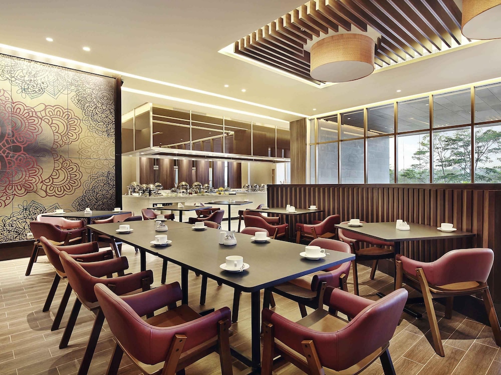 Mercure Karawang 49/66
