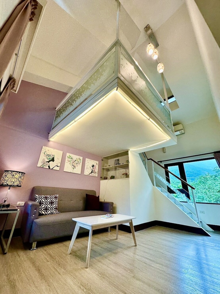 Li Wu Zuo Can B&amp;B 44/71