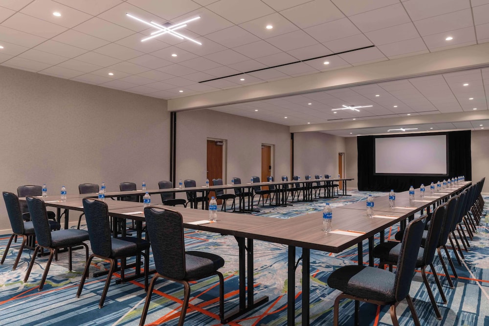 Hyatt Regency Grand Cypress Hotel 40/51