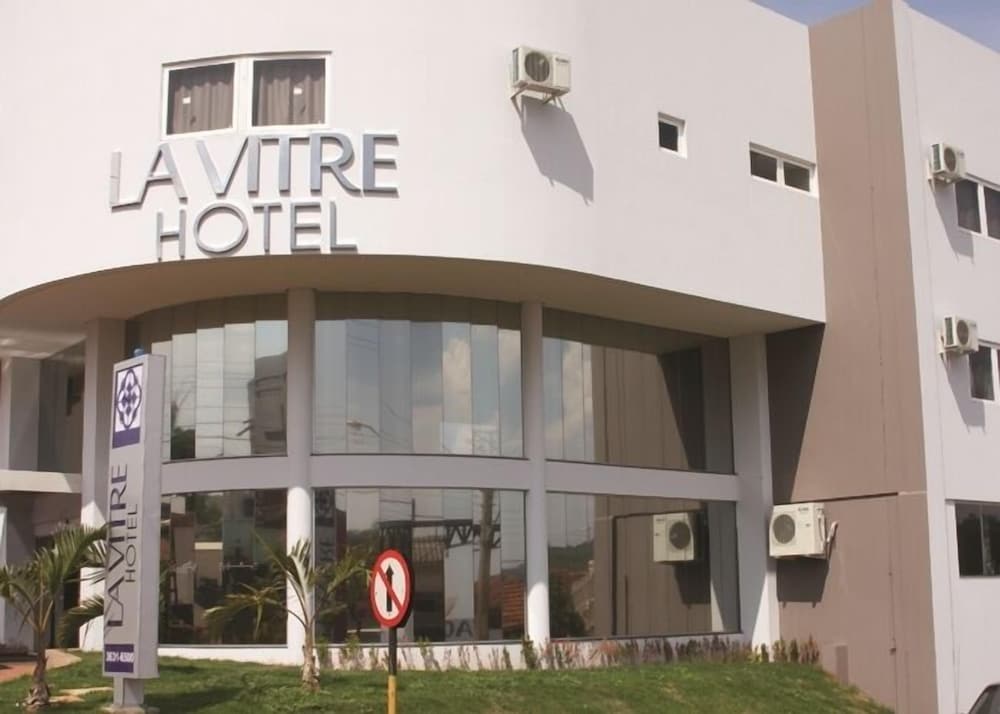 LA VITRE HOTEL 2/30