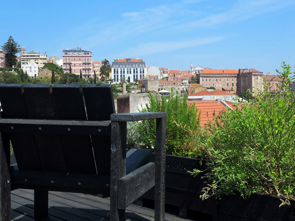 The Lisbonaire Apartments 44/49