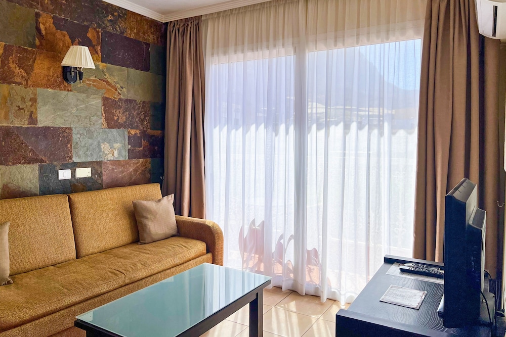 La Aldea Suites Hotel 31/50