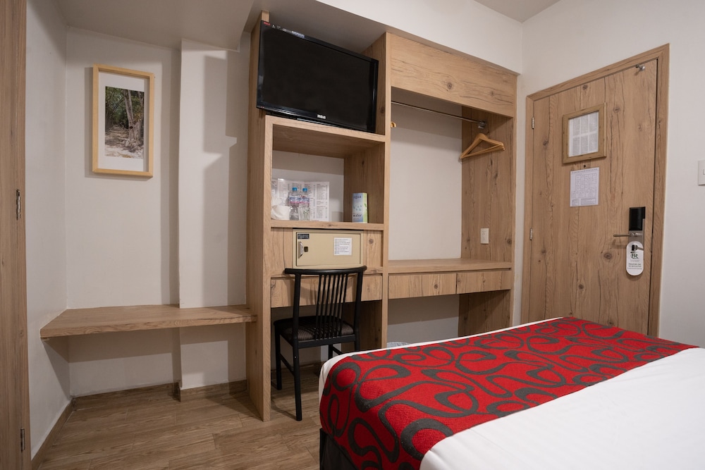 Hotel Roble 17/38