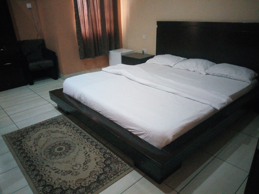 Peak Court Hotels 写真4