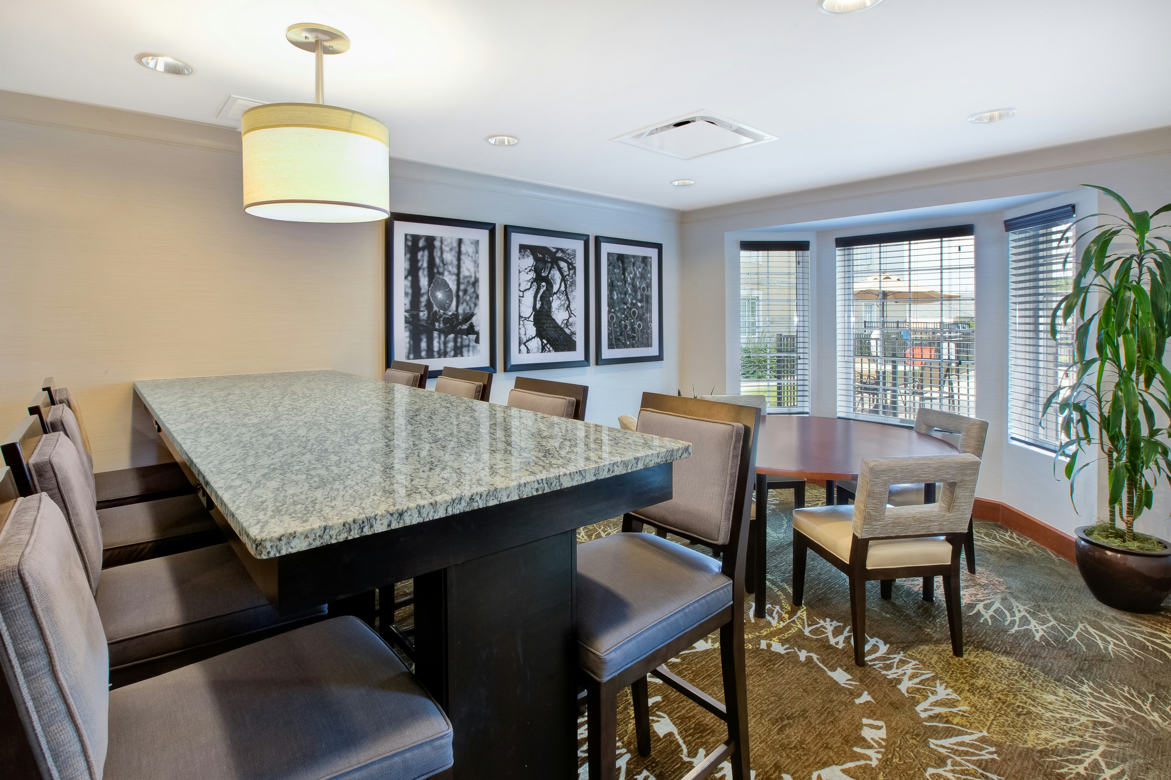 Staybridge Suites Cleveland Mayfield Heights Beachwood 46/68