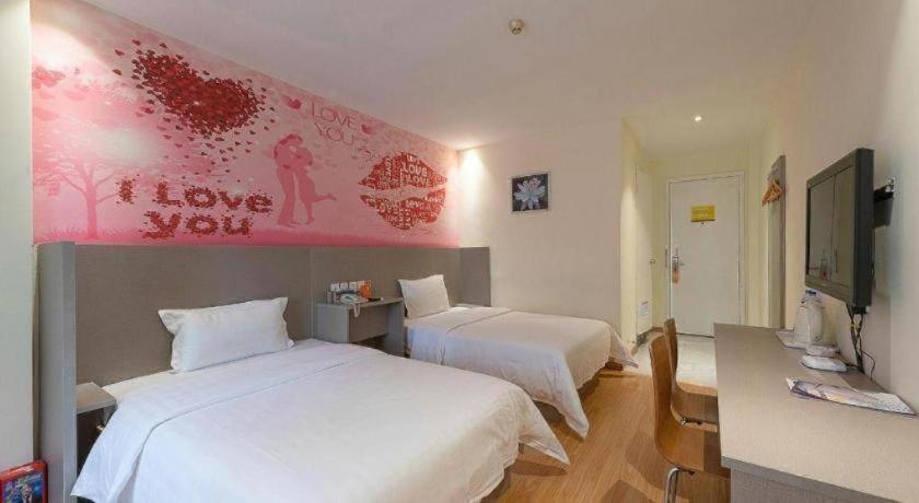 7 Days Inn (Foshan Zumiao Metro Station, Weiguo Road) 34/50