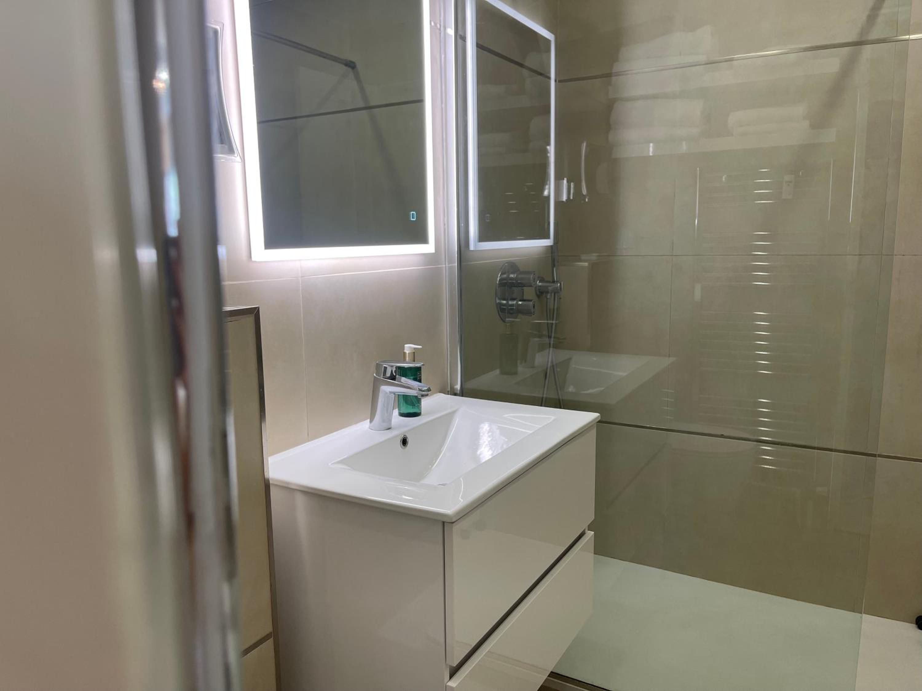 Hotel le Fouquet s 46/50