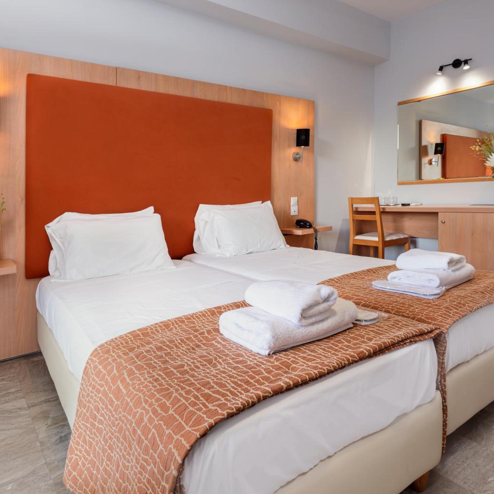Room, Double or Twin Bed, Side Sea View