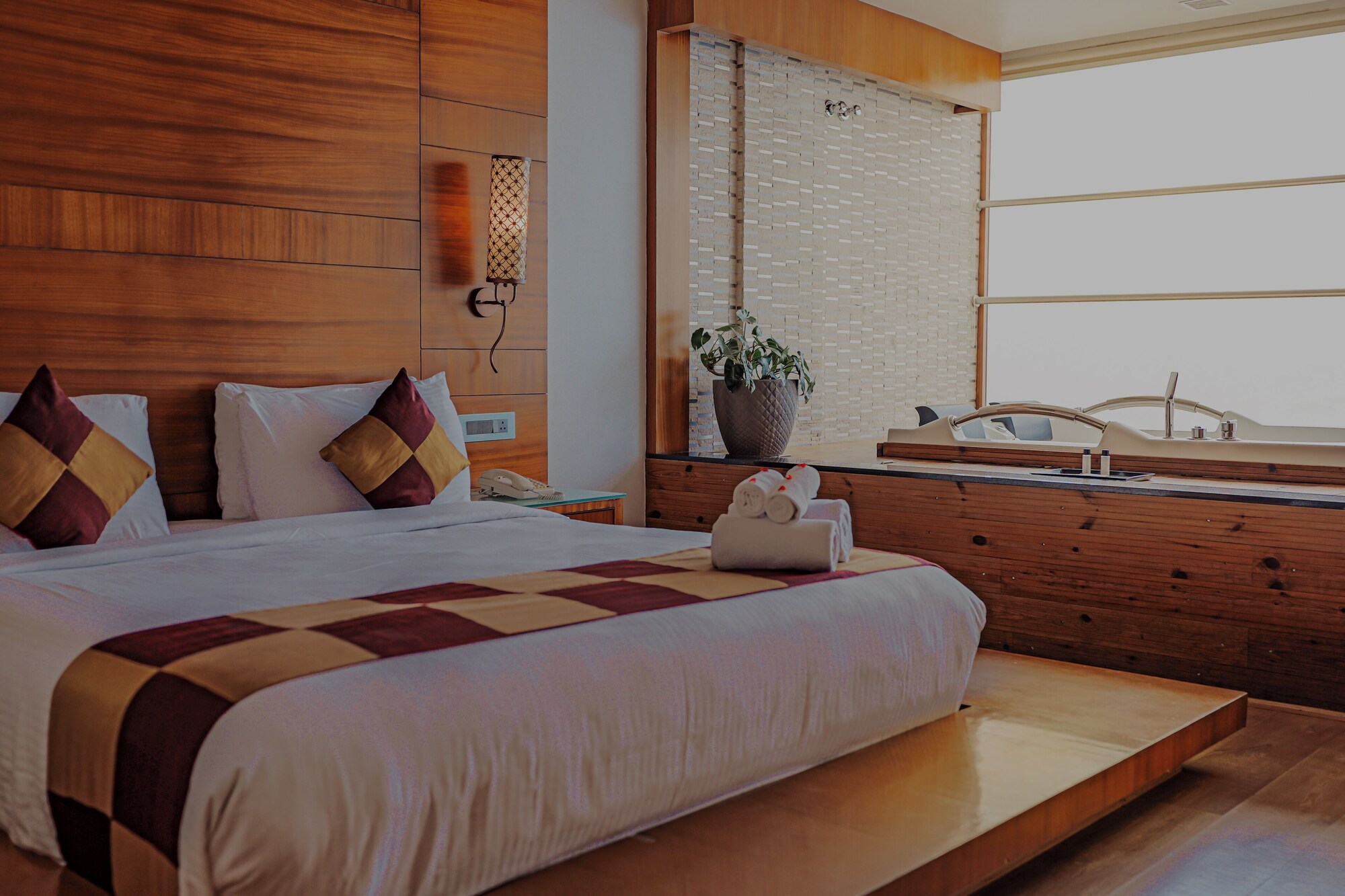 HONEYMOON, SUITE, HOT TUB
