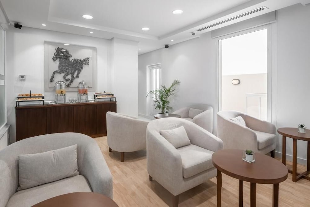 فندق قمر جدة(Landmark Hotel & Suites (formerly Al Qamar Hotel)) 28/46