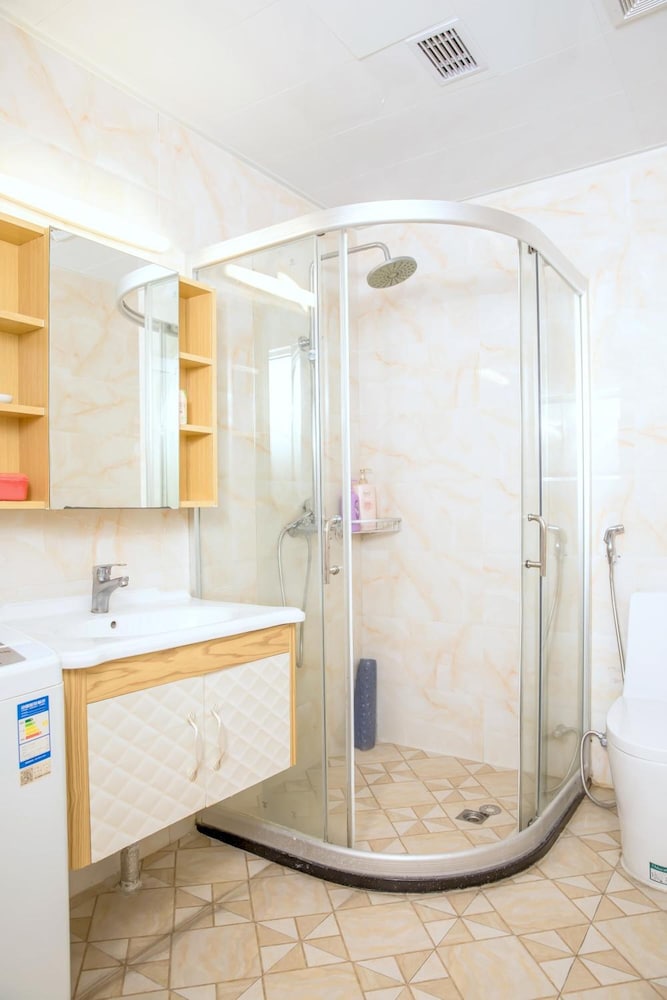 Guangzhou Pengman Apartment Huanshidong 48/50