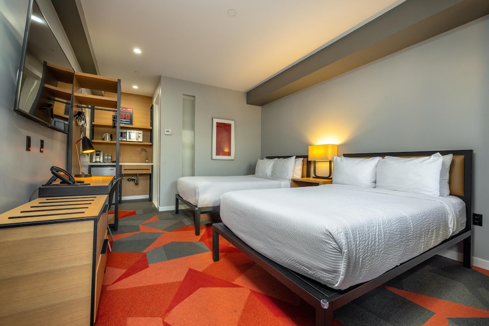 room, 2 double beds