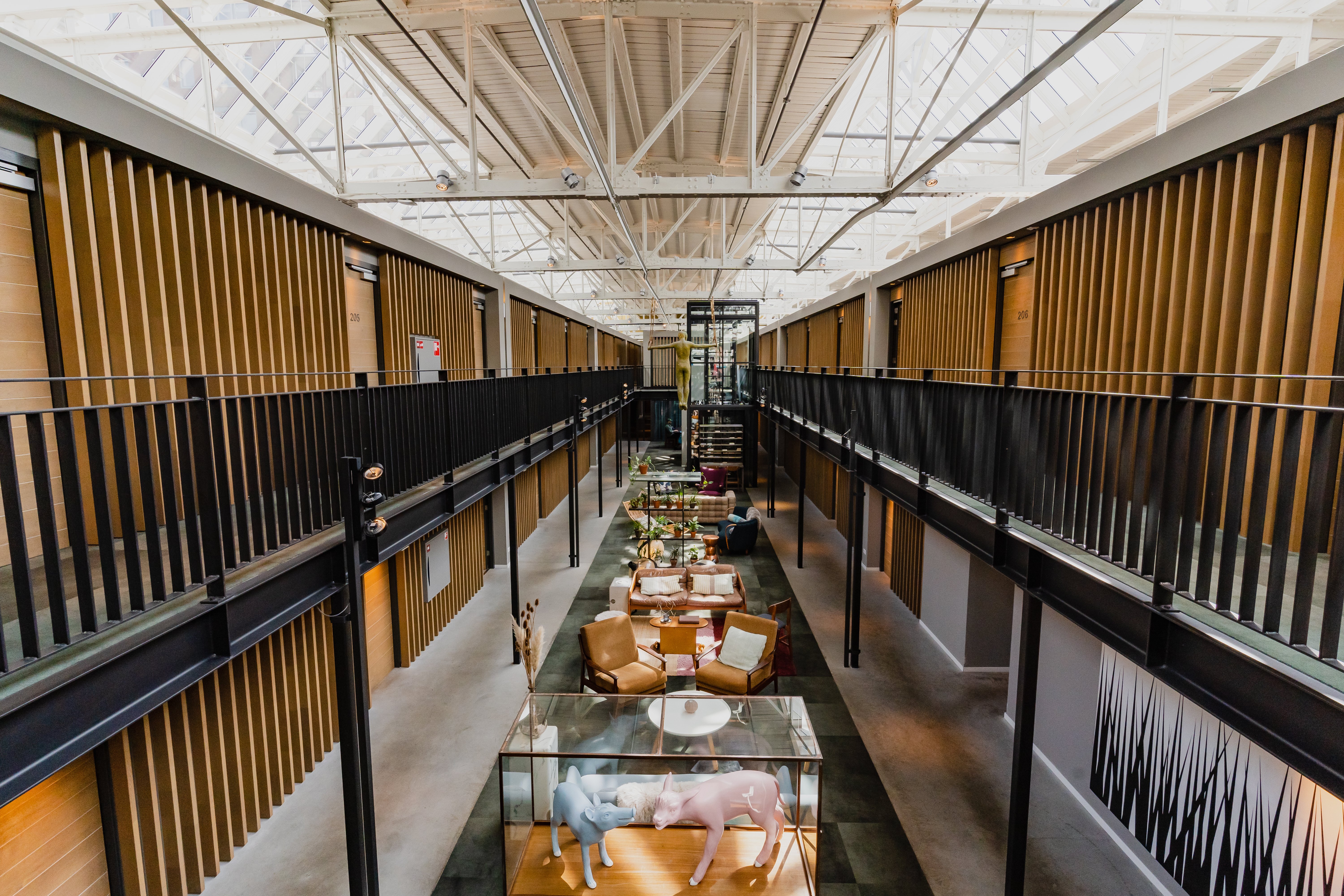 Hotel De Hallen 46/53
